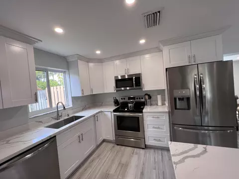2011 NE 31 St, Lighthouse Point, FL 33064 photo 15