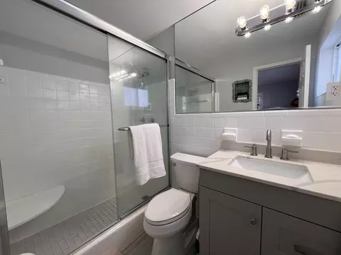 2011 NE 31 St, Lighthouse Point, FL 33064 photo 24