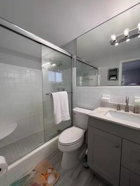 2011 NE 31 St, Lighthouse Point, FL 33064 photo 22
