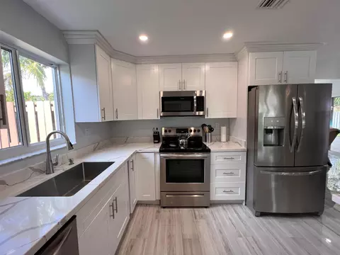 2011 NE 31 St, Lighthouse Point, FL 33064 photo 13