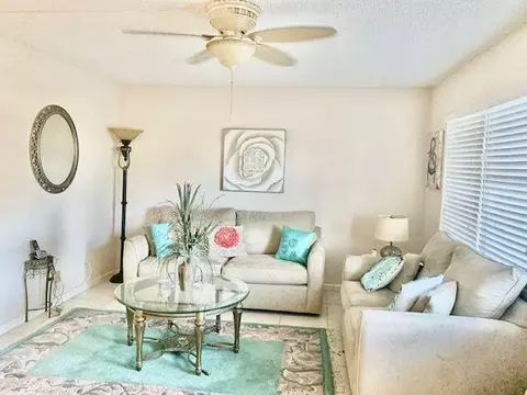 2091 Cornwall E, Boca Raton, FL 33434 photo 5