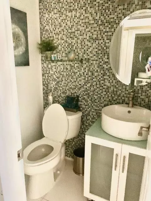 2091 Cornwall E, Boca Raton, FL 33434 photo 8