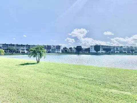 1031 Exeter B, Boca Raton, FL 33434 photo 14
