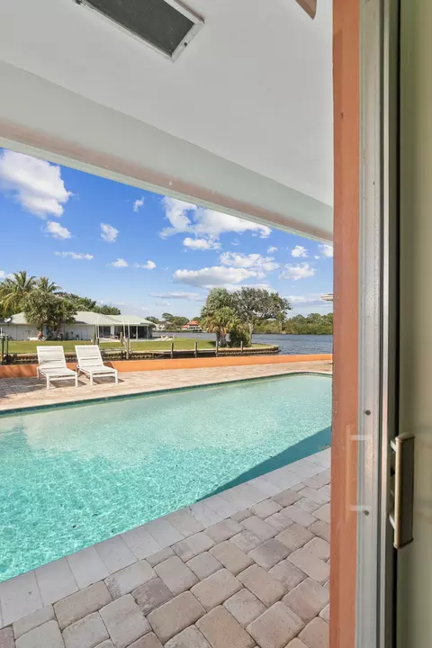 159 Gulfstream Dr, Tequesta, FL 33469 photo 25