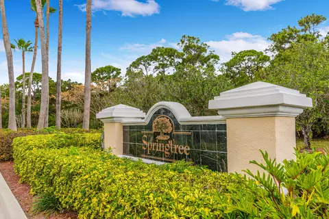 2587 SE Springtree Pl, Stuart, FL 34997 photo 4