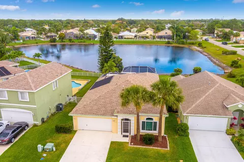 2587 SE Springtree Pl, Stuart, FL 34997 photo 1