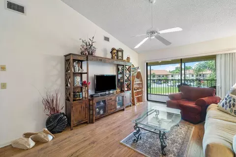 1402 Pinecrest C Cir #C, Jupiter, FL 33458 photo 4