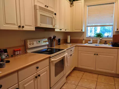 5422 SE Moseley Dr, Stuart, FL 34997 photo 3