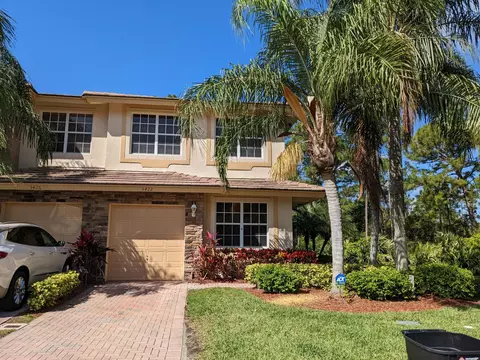 5422 SE Moseley Dr, Stuart, FL 34997 photo 1