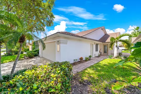 152 Cape Pointe Cir, Jupiter, FL 33477 photo 1