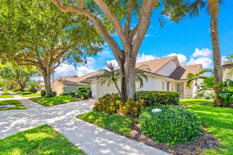 152 Cape Pointe Cir, Jupiter, FL 33477 photo 3