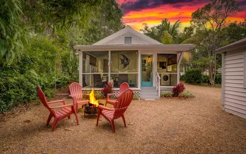 542 SW Halpatiokee St, Stuart, FL 34994 photo 8