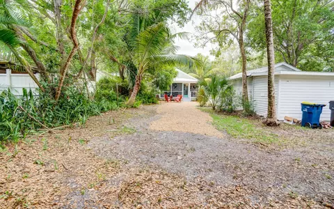 542 SW Halpatiokee St, Stuart, FL 34994 photo 33