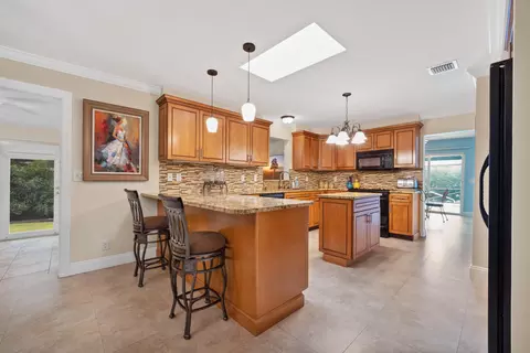 206 SE Villas St, Stuart, FL 34994 photo 6