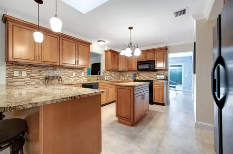206 SE Villas St, Stuart, FL 34994 photo 7