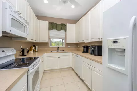 424 SE Bloxham Way, Stuart, FL 34997 photo 15