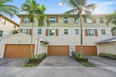 4246 W Main St, Jupiter, FL 33458 photo 2