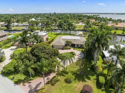 1820 NW River Trl, Stuart, FL 34994 photo 1