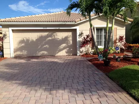 790 SE Trammell Trce, Stuart, FL 34997 photo 1