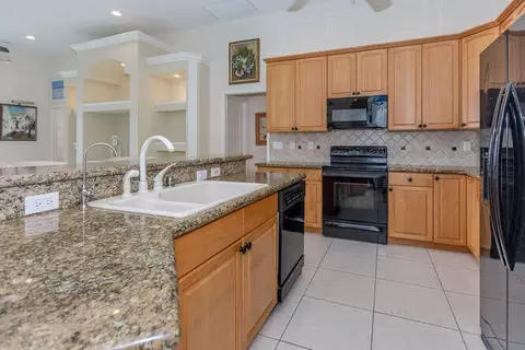 8260 SW Skipper Dr, Stuart, FL 34997 photo 8