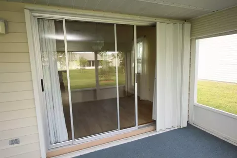 7031 SE Lillian Ct, Stuart, FL 34997 photo 4