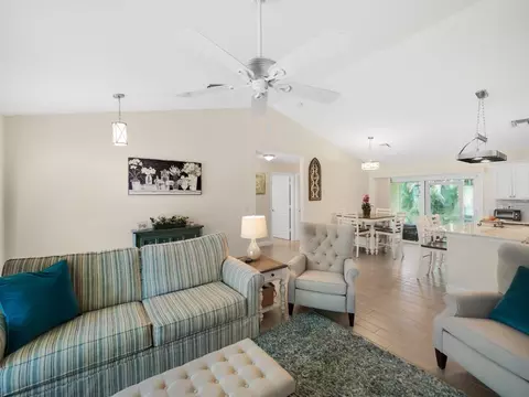 3921 SE Dixie Ross St, Stuart, FL 34997 photo 5