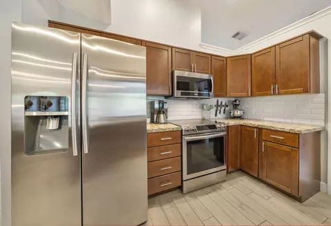 516 SE Mill Stream Ter, Stuart, FL 34997 photo 6