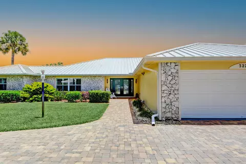3222 SE Fairway W, Stuart, FL 34997 photo 2