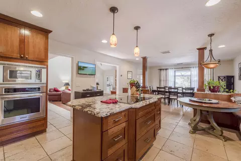 1091 SE Buttonwood Cir, Stuart, FL 34997 photo 10