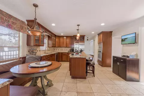 1091 SE Buttonwood Cir, Stuart, FL 34997 photo 8