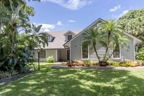 1091 SE Buttonwood Cir, Stuart, FL 34997 photo 1