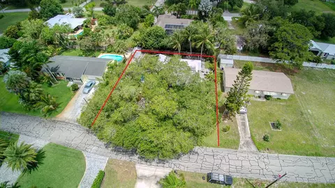 379 SW Harbor St, Stuart, FL 34997 photo 49