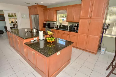 379 SW Harbor St, Stuart, FL 34997 photo 13