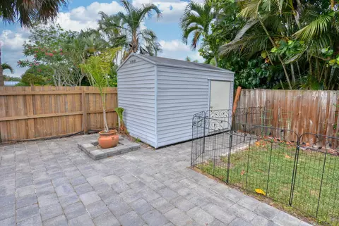 379 SW Harbor St, Stuart, FL 34997 photo 30