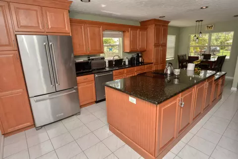 379 SW Harbor St, Stuart, FL 34997 photo 10