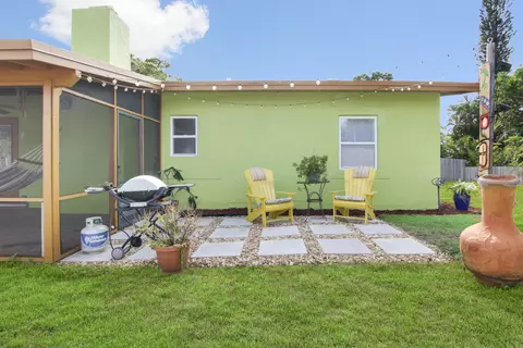 1225 Mohawk St, Jupiter, FL 33458 photo 5
