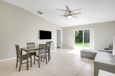 4952 SE Duval Dr, Stuart, FL 34997 photo 9