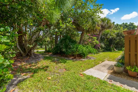 5994 SE Riverboat Dr, Stuart, FL 34997 photo 2