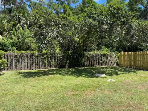 4049 SE Jacaranda St, Stuart, FL 34997 photo 10