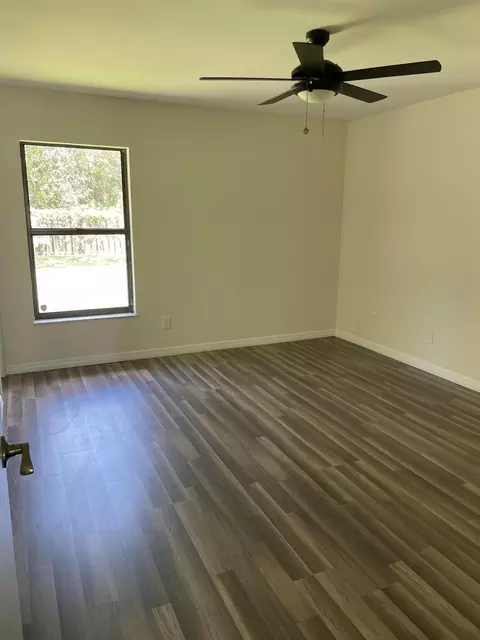4049 SE Jacaranda St, Stuart, FL 34997 photo 5