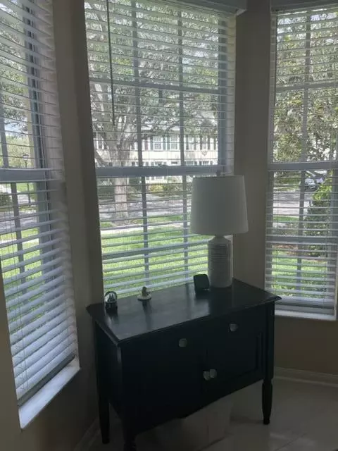 246 Iris Dr, Jupiter, FL 33458 photo 7