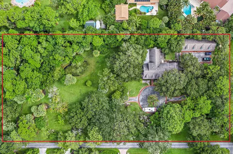5373 Point Ln E, Jupiter, FL 33458 photo 2