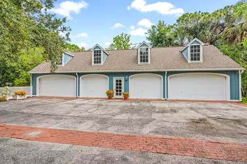 5373 Point Ln E, Jupiter, FL 33458 photo 11