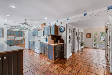 5373 Point Ln E, Jupiter, FL 33458 photo 7