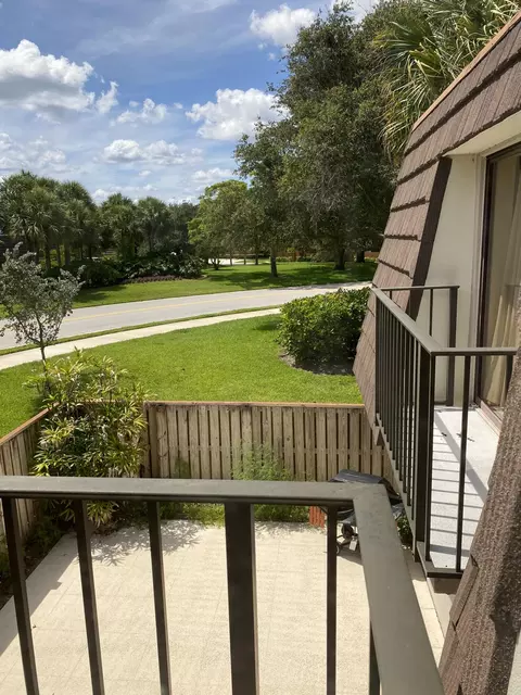 2024 20th Ct, Jupiter, FL 33477 photo 9