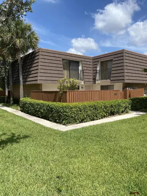 2024 20th Ct, Jupiter, FL 33477 photo 1