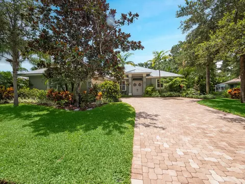 8565 SW Sea Captain Dr, Stuart, FL 34997 photo 3
