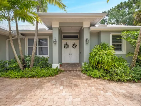 8565 SW Sea Captain Dr, Stuart, FL 34997 photo 4