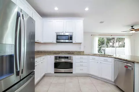 1185 Key Largo St, Jupiter, FL 33458 photo 12