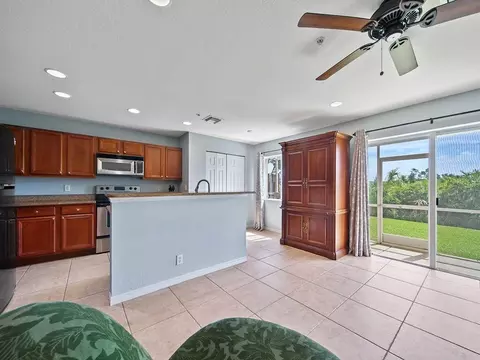 5293 SE Jennings Ln, Stuart, FL 34997 photo 9